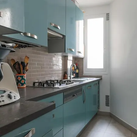 Apartment Charming Near Sacre Coeur